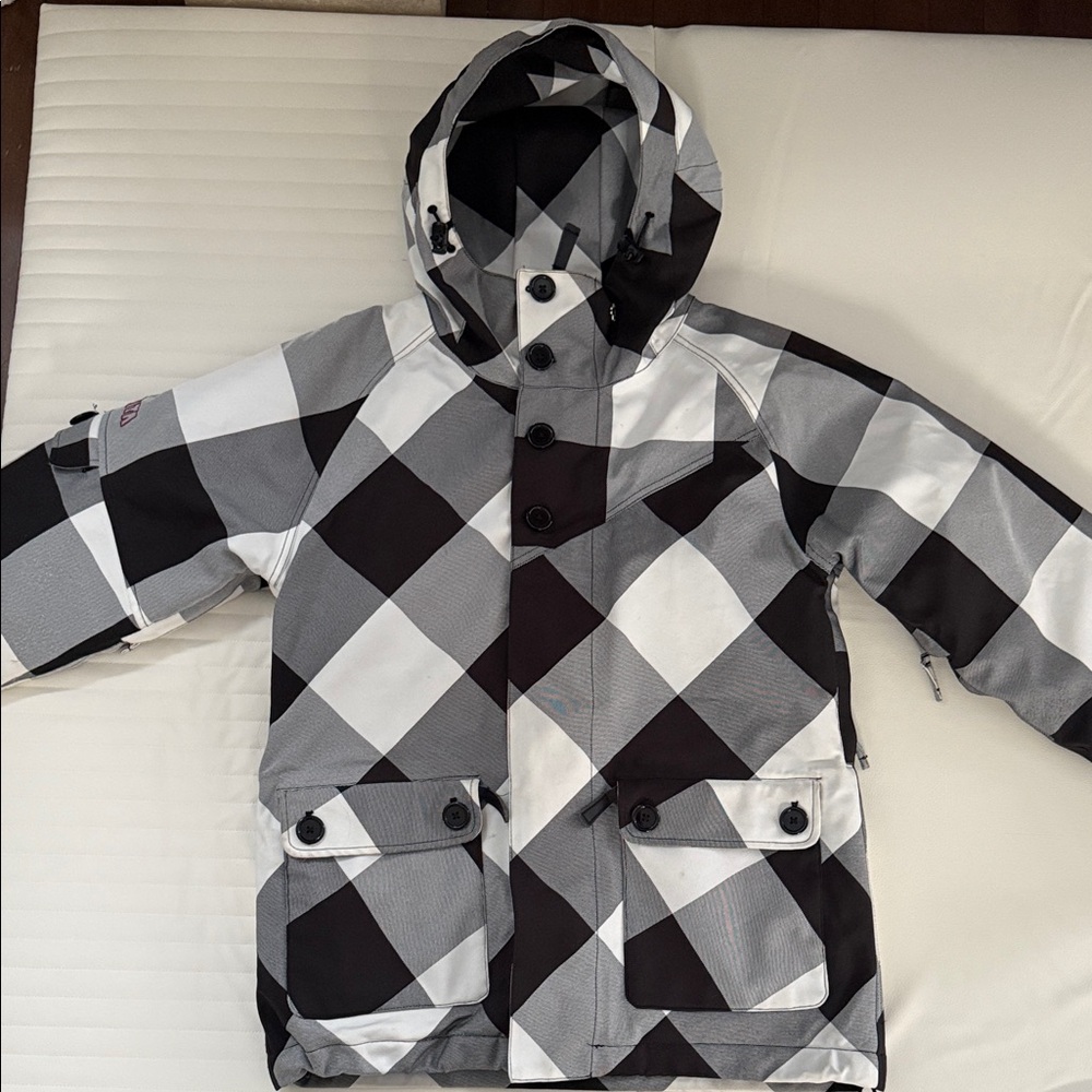 Nikita Women’s Snowboard/Ski winter jacket size M